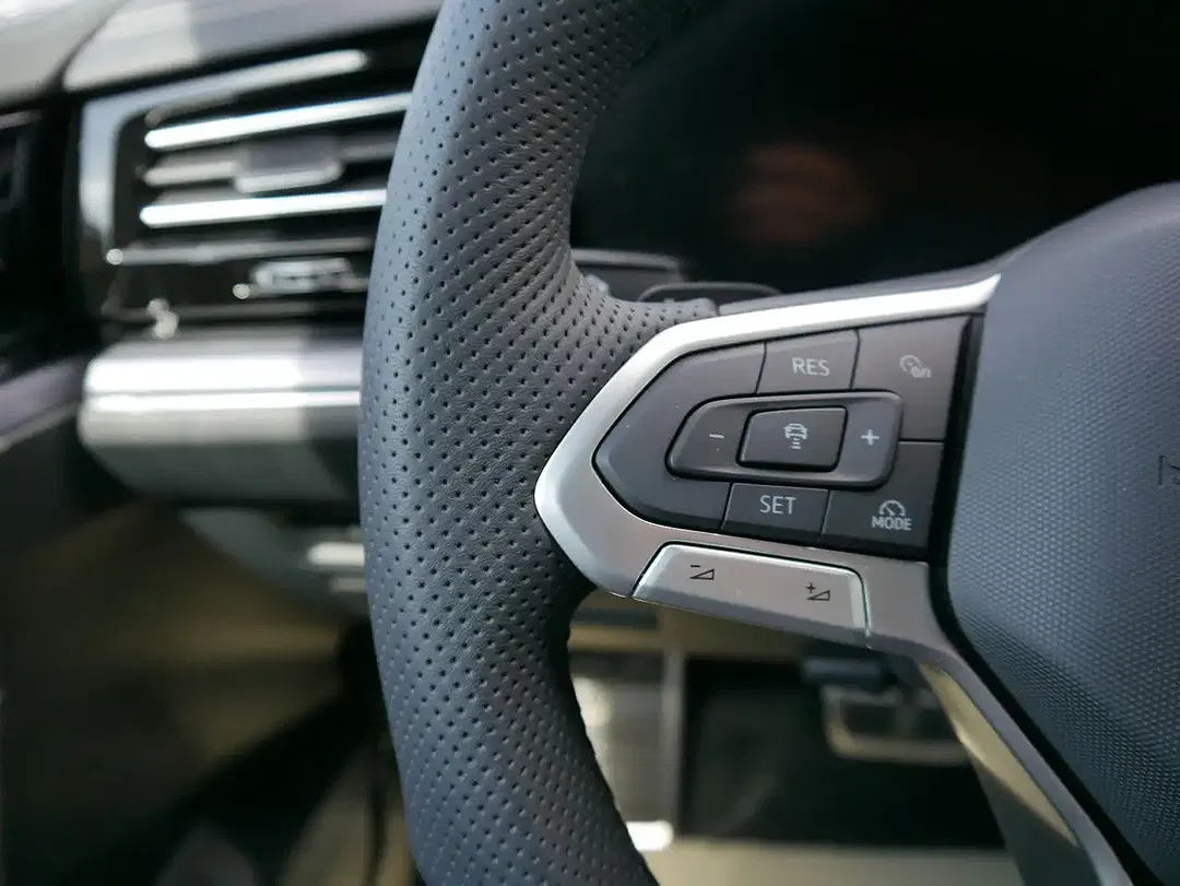 Volkswagen Touareg V6 TDI 4Motion R-Line - Thumbnail 12