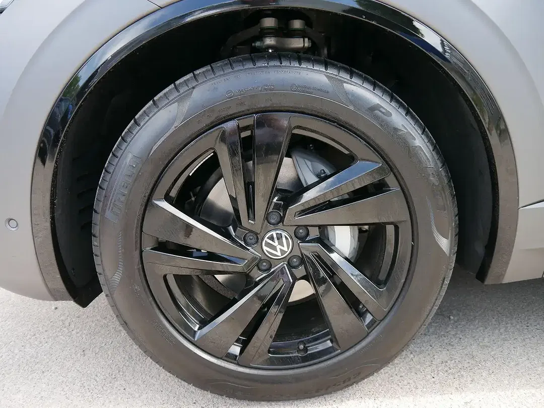 Volkswagen Touareg V6 TDI 4Motion R-Line - Thumbnail 3