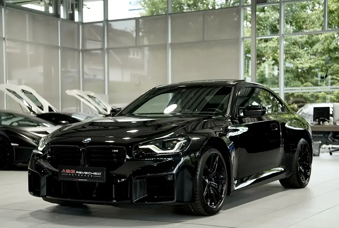 BMW M2 Coupe - Thumbnail 3