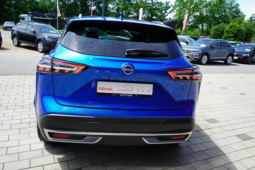 Nissan Qashqai 1.3 DIG-T AUT Tekna - Thumbnail 3