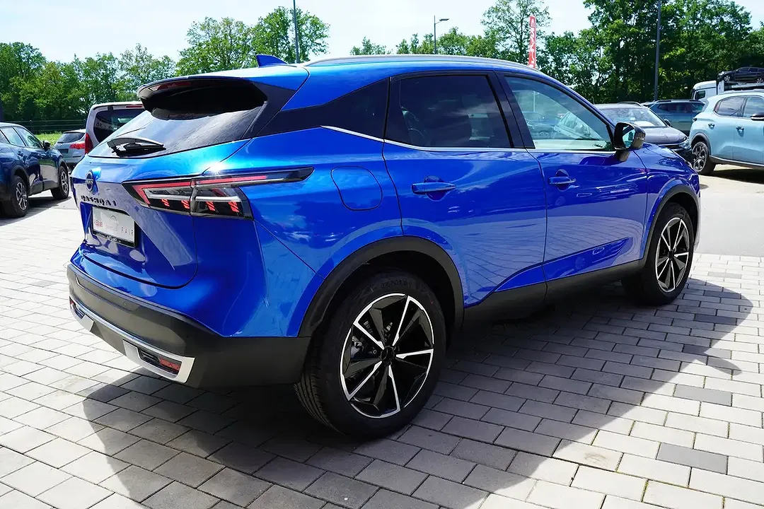 Nissan Qashqai 1.3 DIG-T AUT Tekna - Thumbnail 4