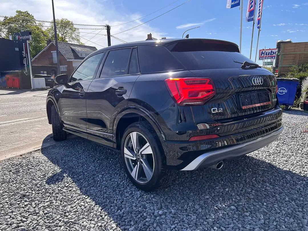Audi Q2 30 TFSI S line - Thumbnail 4
