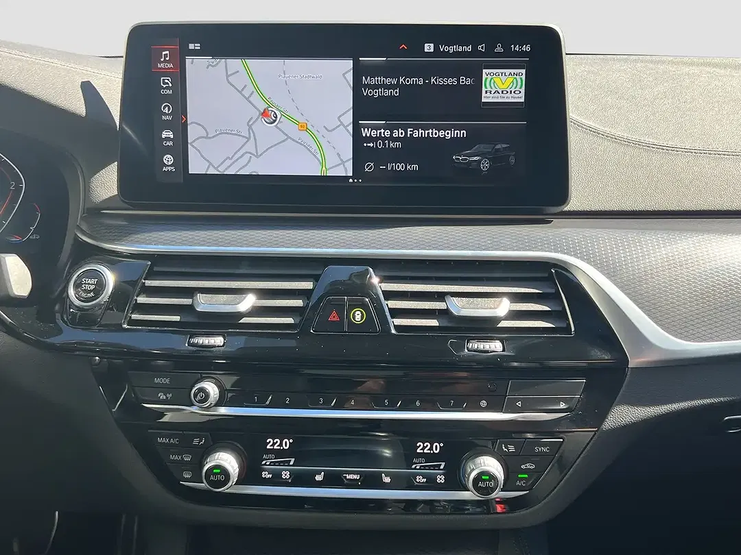 BMW 530 xDrive Touring M Sport - Thumbnail 13