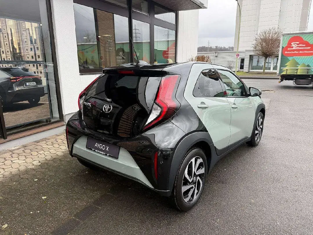 Toyota Aygo X Teamplayer - Thumbnail 4