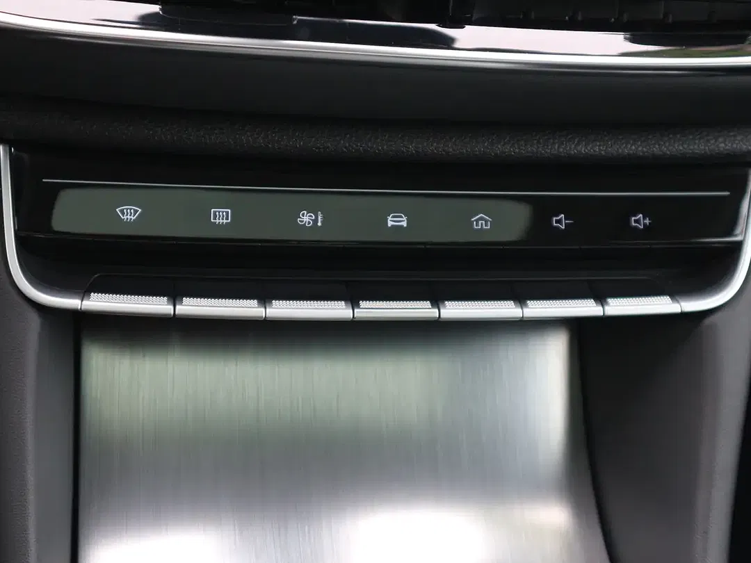 MG HS Luxury - Thumbnail 15