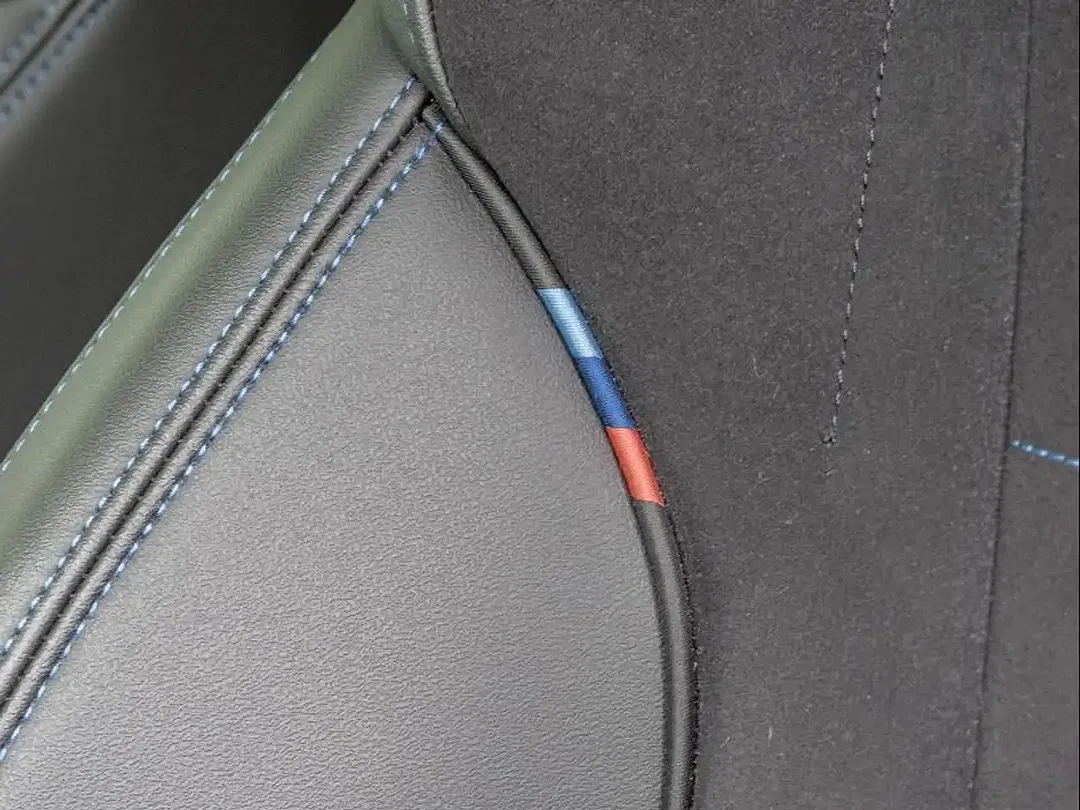 BMW iX2 xDrive M Sport Pro - Thumbnail 6