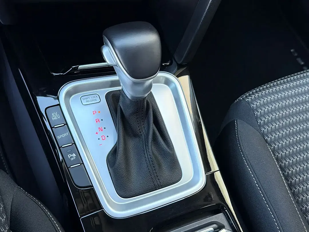 Kia XCeed 1.6 PHEV Hybrid Vision - Thumbnail 6