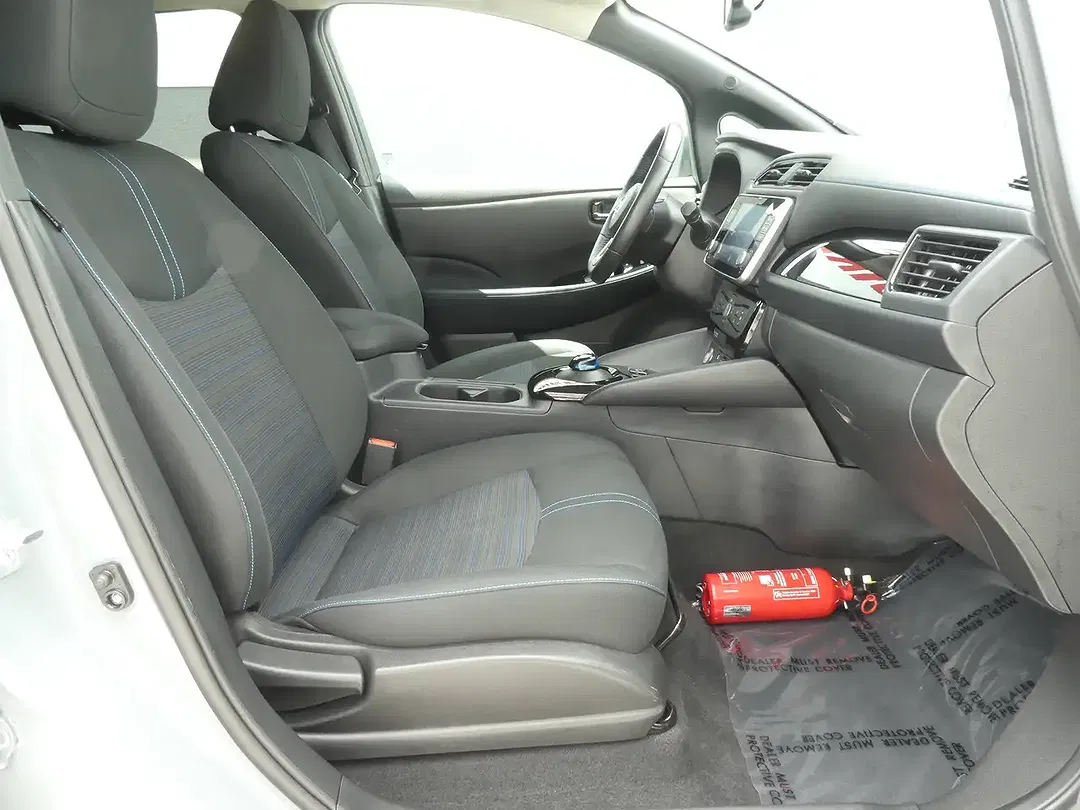 Nissan Leaf - foto 15