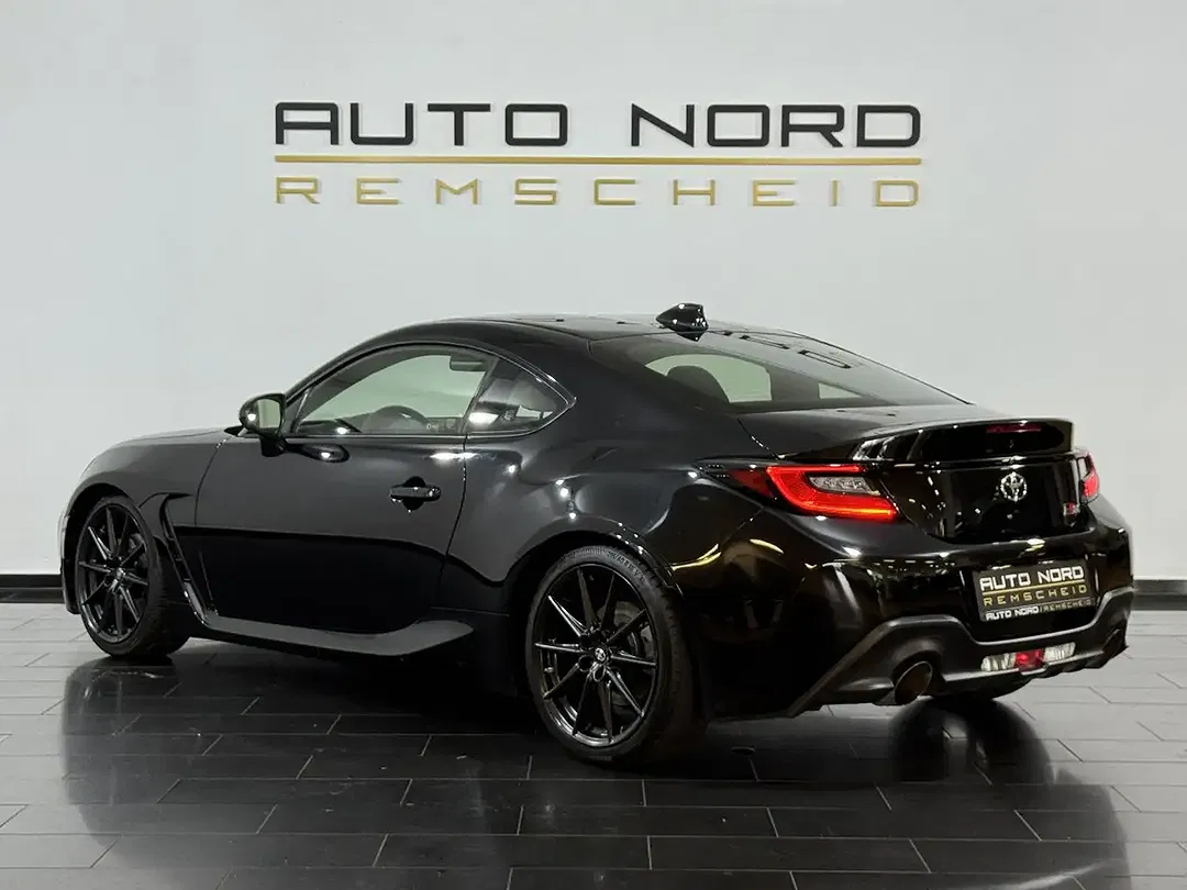 Toyota GR86 Premium - Thumbnail 11