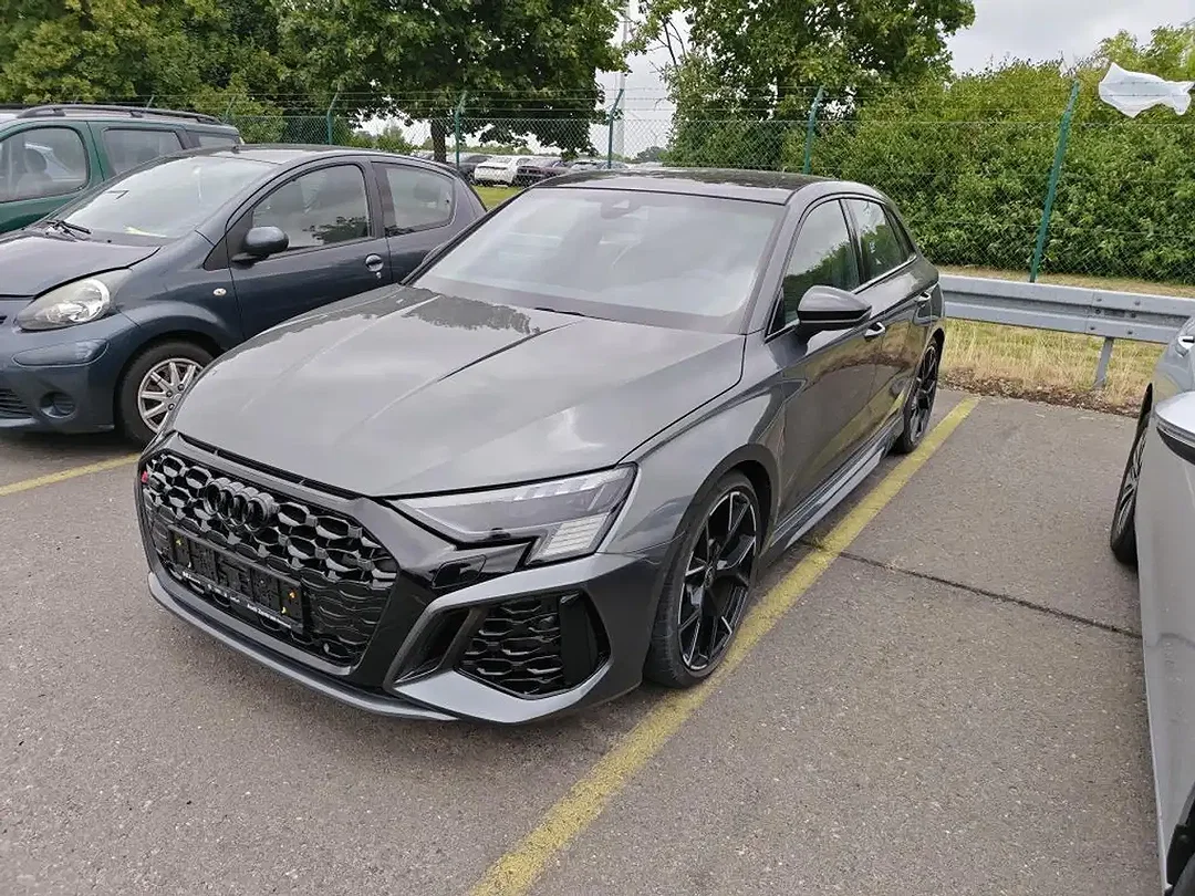 Audi RS3 Sportback - Afbeelding 1