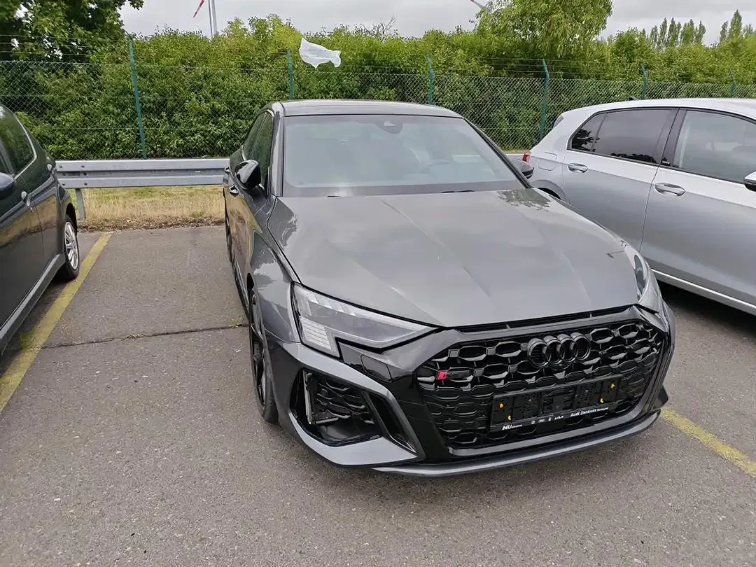 Audi RS3 Sportback - Thumbnail 4