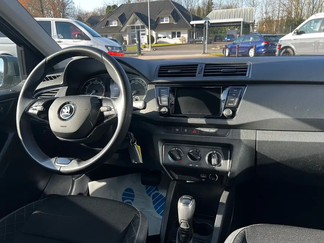 Skoda Fabia DSG Combi Ambition - Thumbnail 3