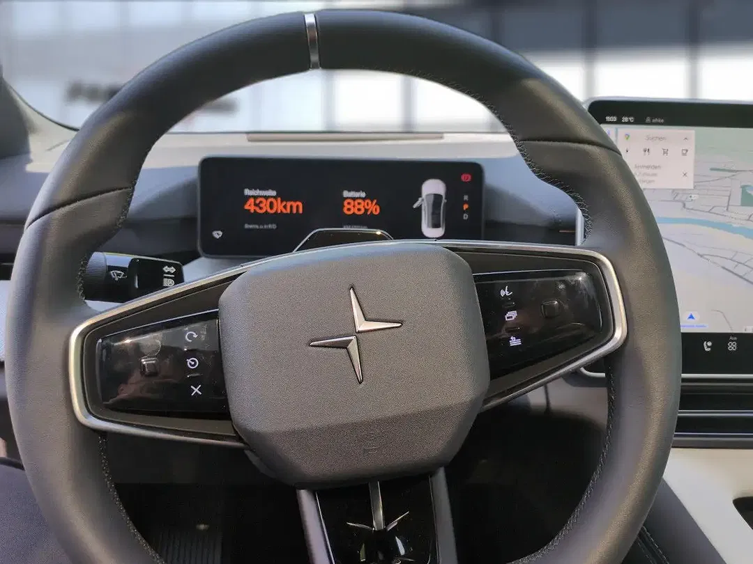 Polestar 4 Plus Long Range - Thumbnail 12