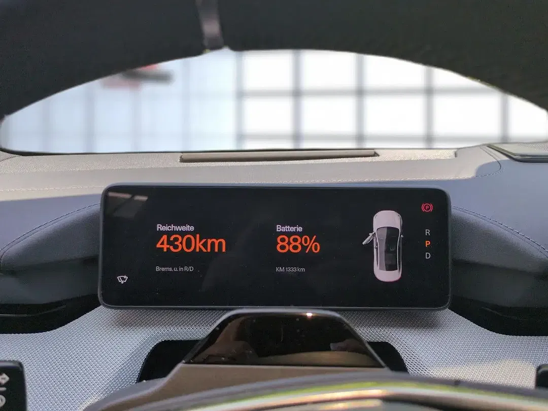 Polestar 4 Plus Long Range - Thumbnail 13