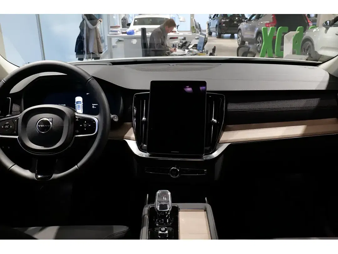 Volvo XC90 T8 PHEV Hybrid AWD Recharge Plus Bright - Thumbnail 11