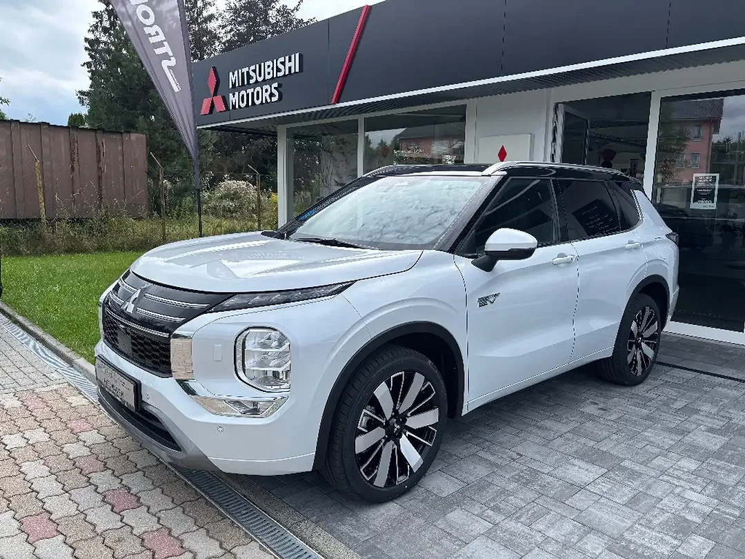 Mitsubishi Outlander 2.4 PHEV Diamant Top - Afbeelding 1