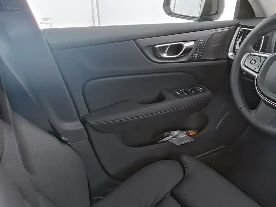 Volvo V60 B4 Plus Dark - Thumbnail 12