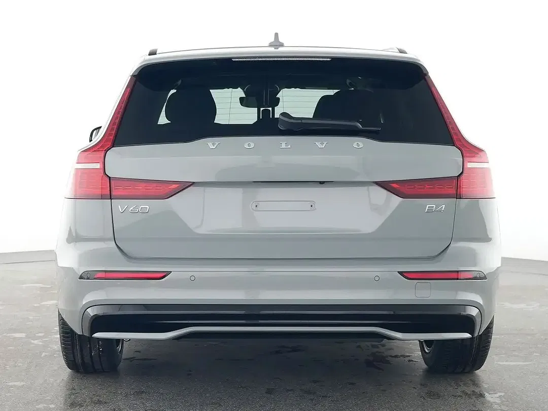 Volvo V60 B4 Plus Dark - Thumbnail 3