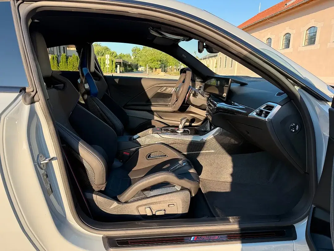 BMW M2 CS - foto 15