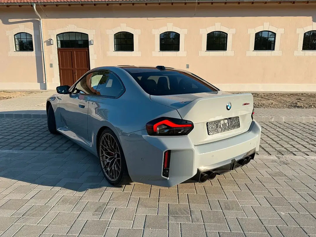 BMW M2 CS - Thumbnail 3