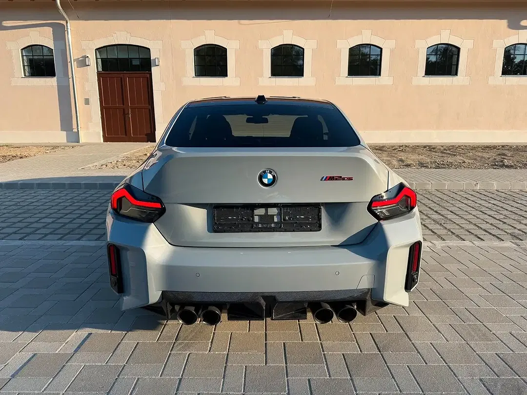 BMW M2 CS - Thumbnail 4