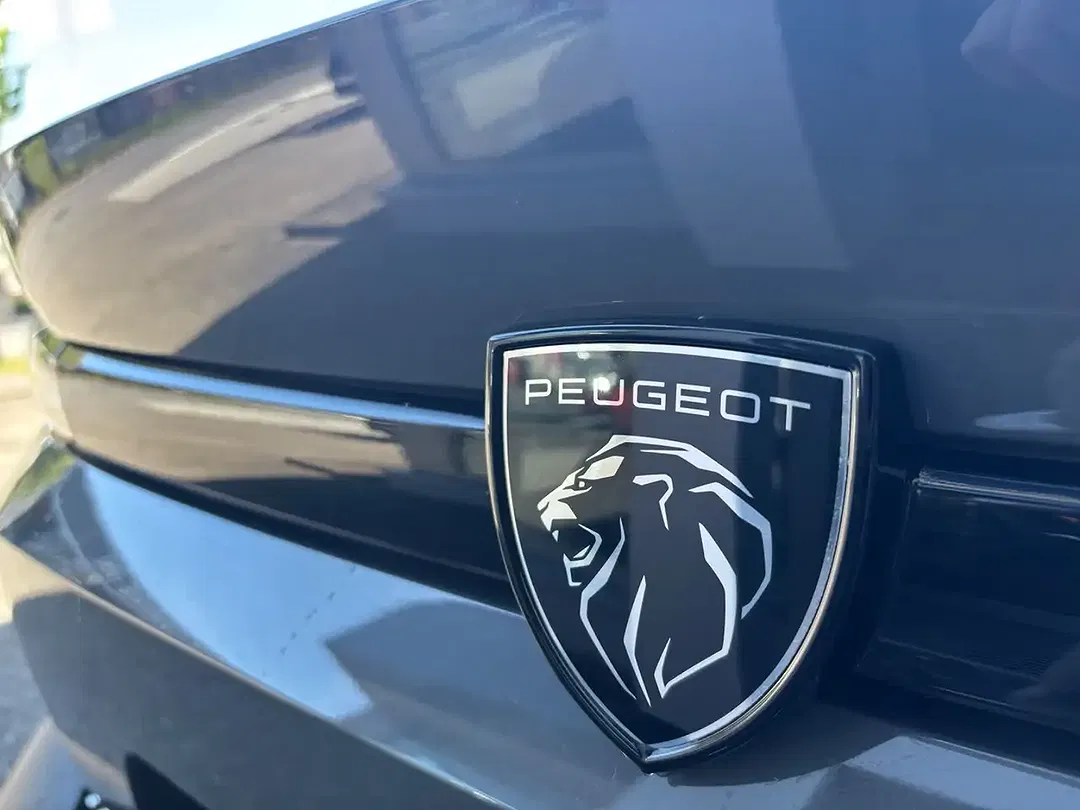 Peugeot 408 145 e-DSC6 Hybrid Allure Business - Thumbnail 9