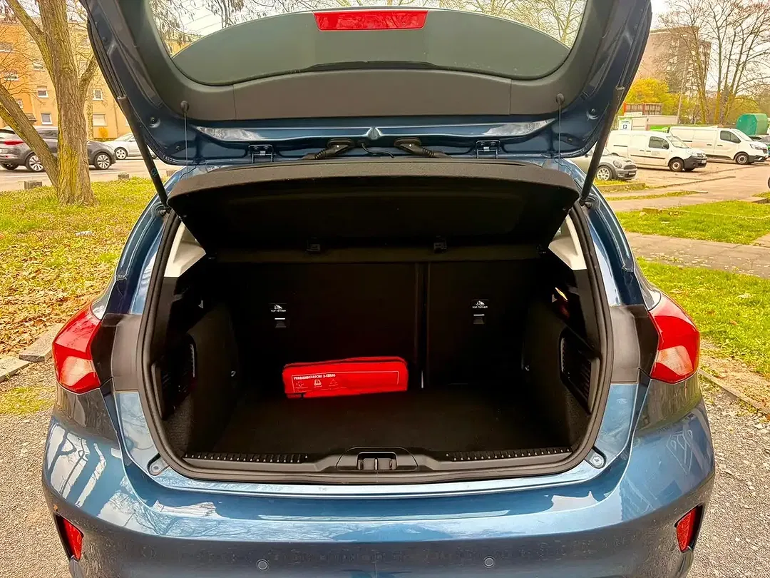 Ford Focus Cool & Connect - Thumbnail 18