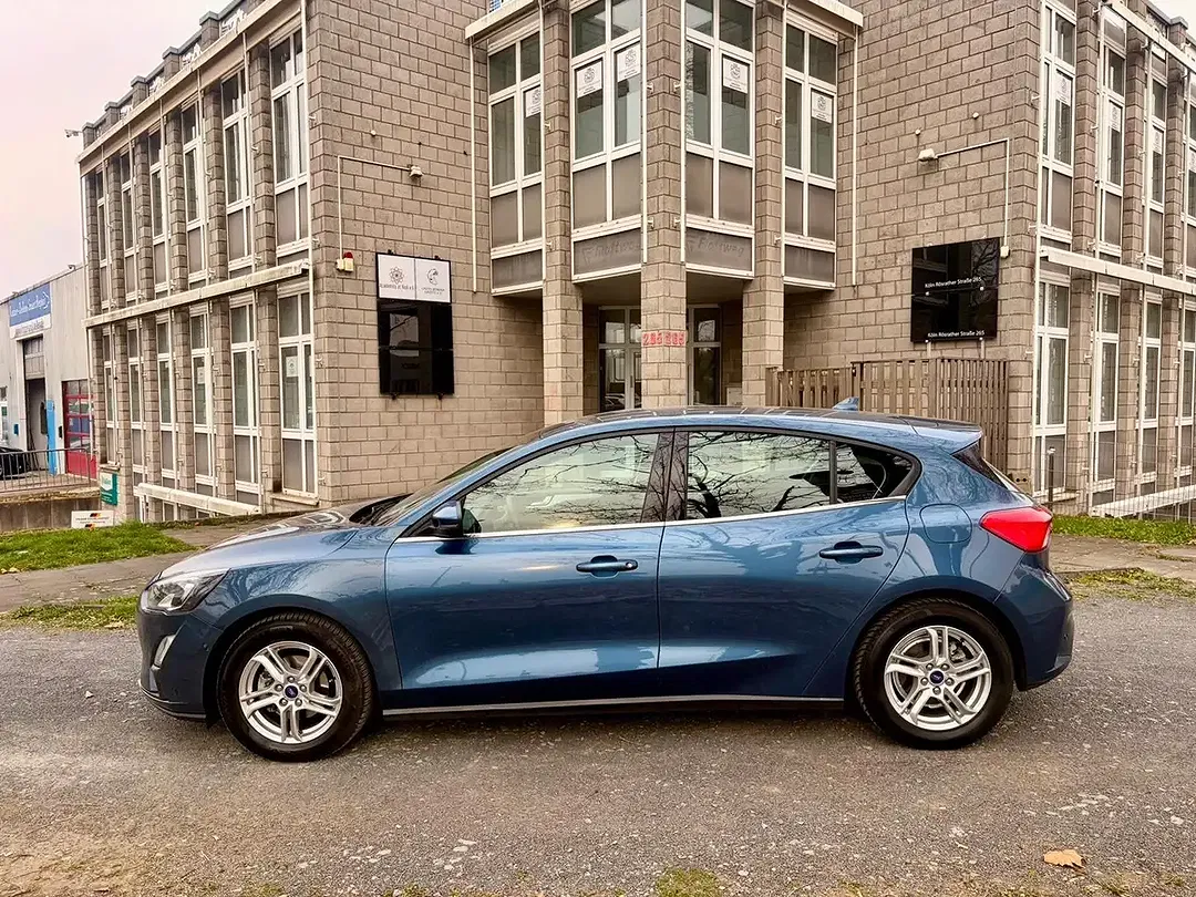 Ford Focus Cool & Connect - Thumbnail 3