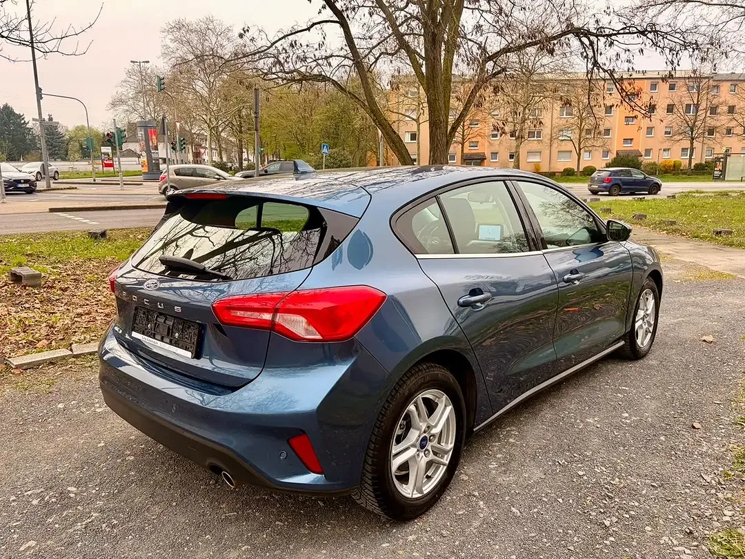 Ford Focus Cool & Connect - Thumbnail 6