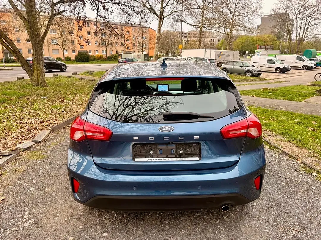 Ford Focus Cool & Connect - Thumbnail 9