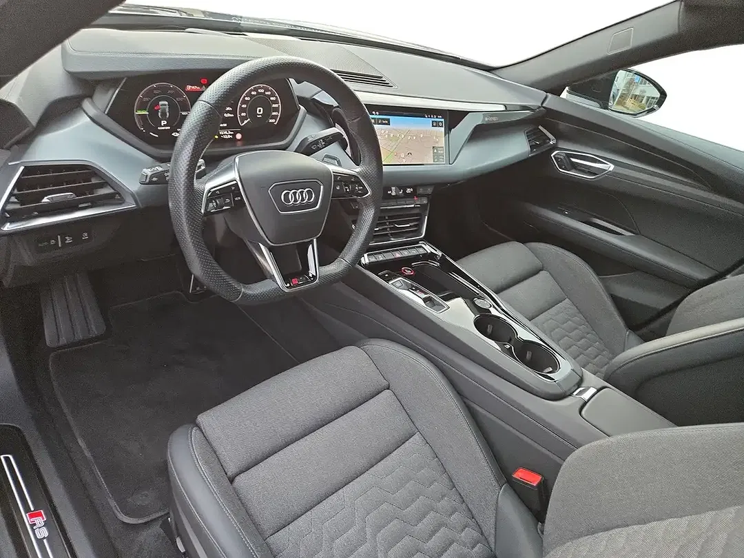 Audi RS e-tron GT Matrix LED - Thumbnail 5
