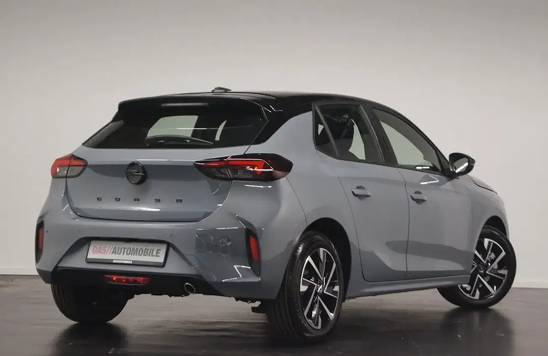 Opel Corsa GS - Thumbnail 13