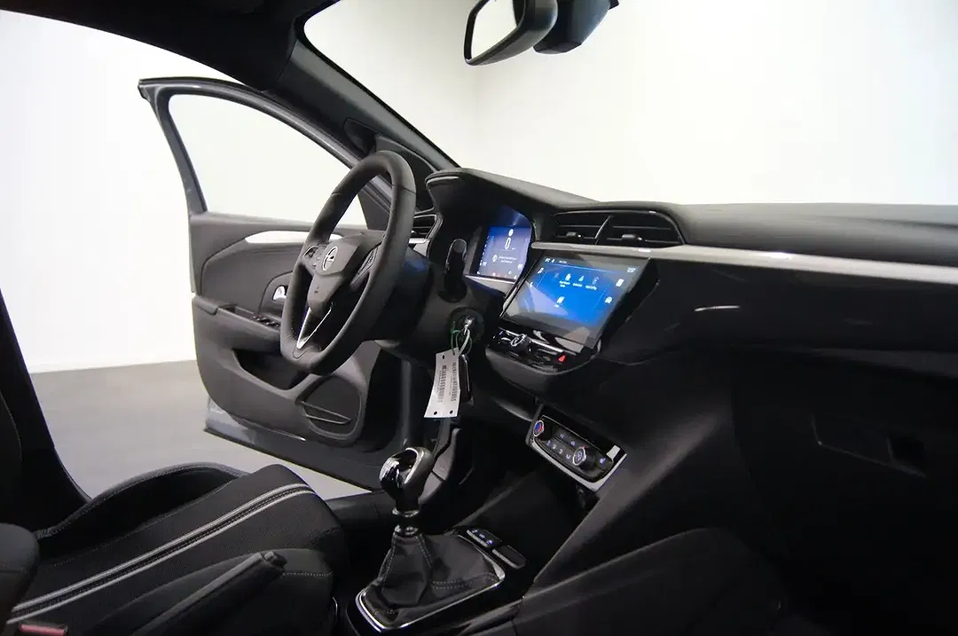 Opel Corsa GS - Thumbnail 9