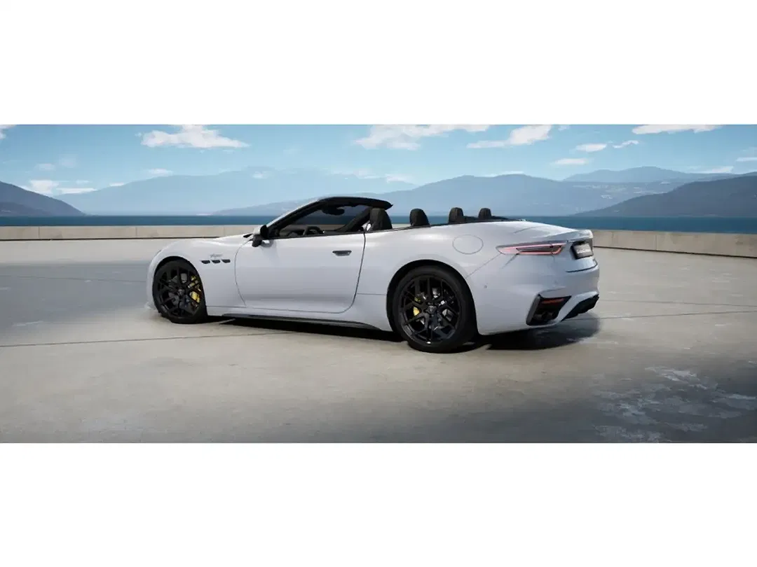 Maserati GranCabrio 4x4 Trofeo - Thumbnail 3