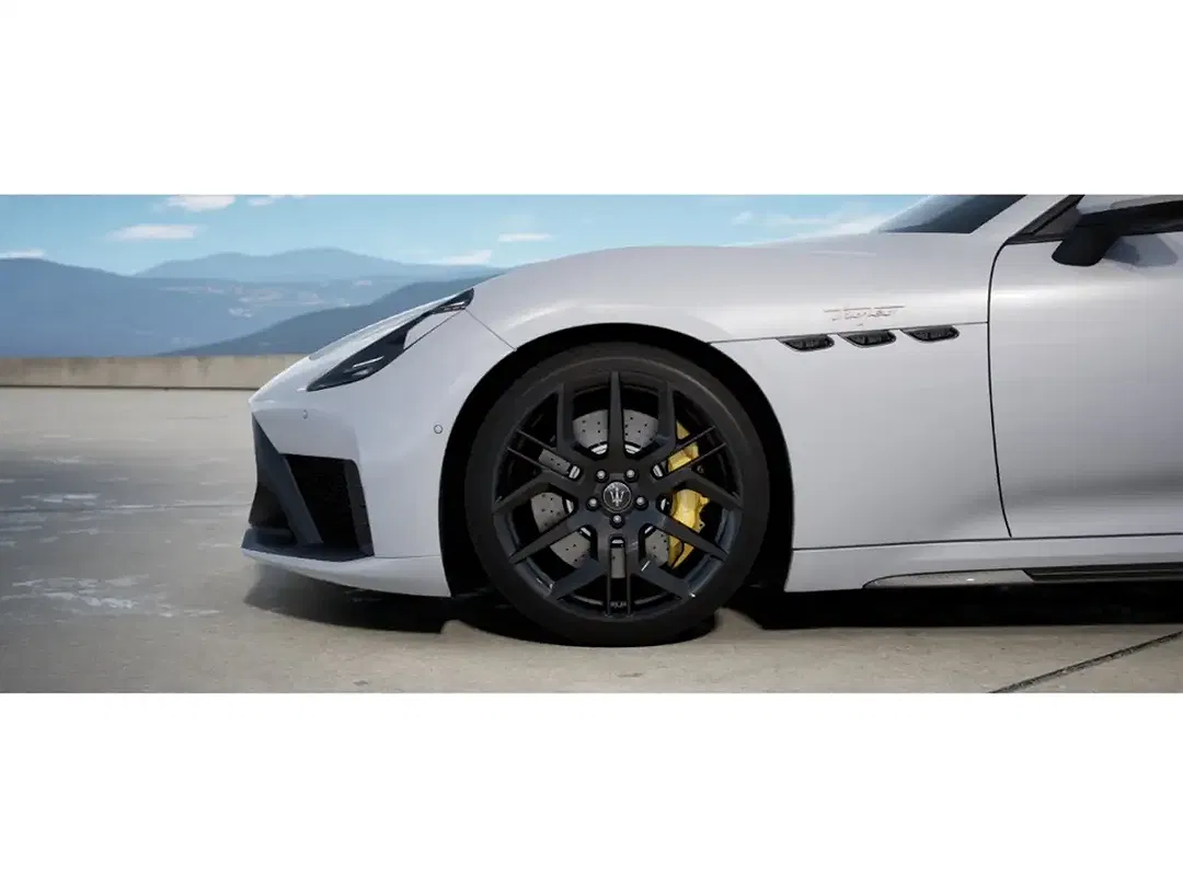 Maserati GranCabrio 4x4 Trofeo - Thumbnail 4