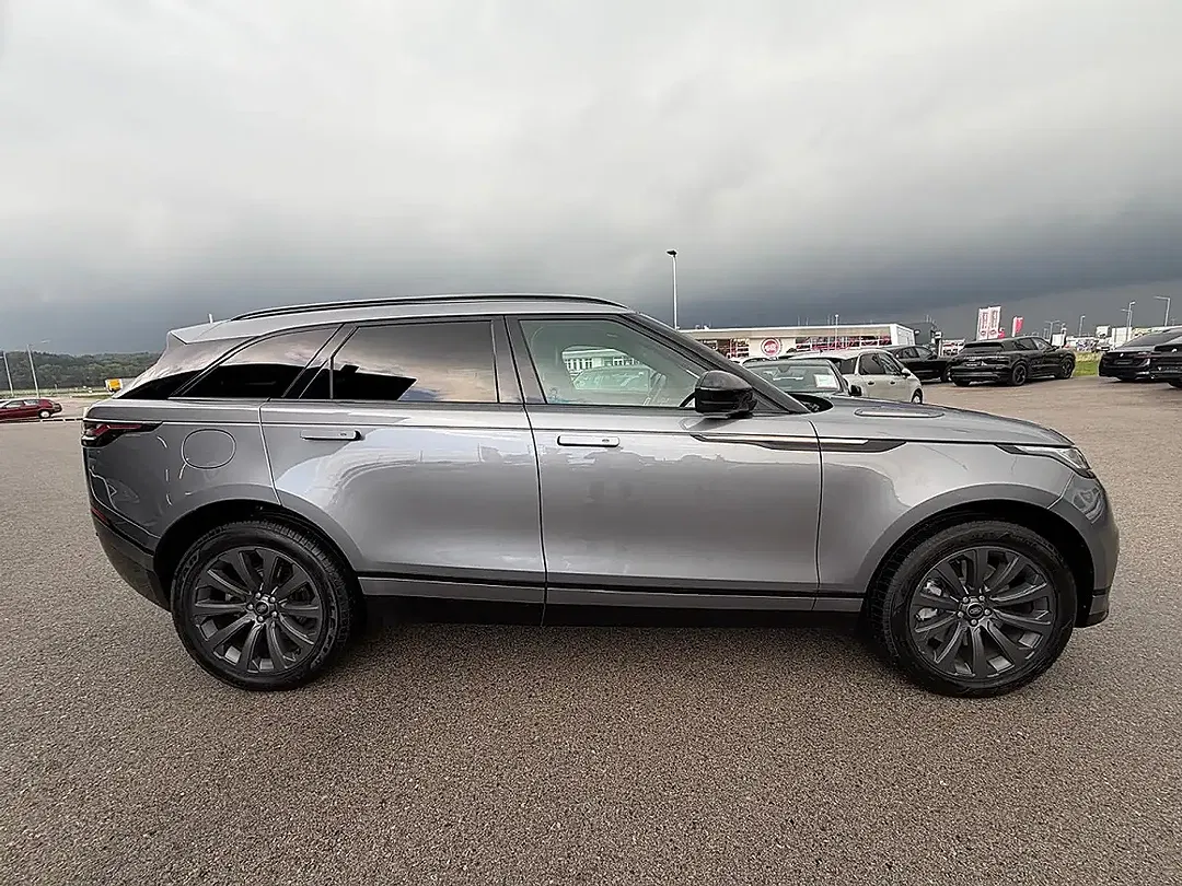 Land Rover Range Rover Velar P400e - Thumbnail 4