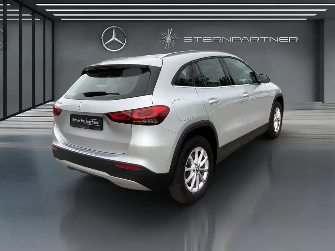 Mercedes-Benz GLA 250 AUT MBUX - Thumbnail 12