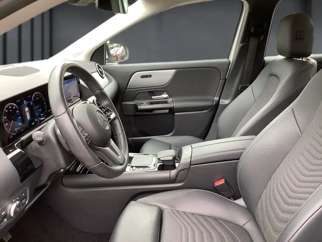 Mercedes-Benz GLA 250 AUT MBUX - Thumbnail 6