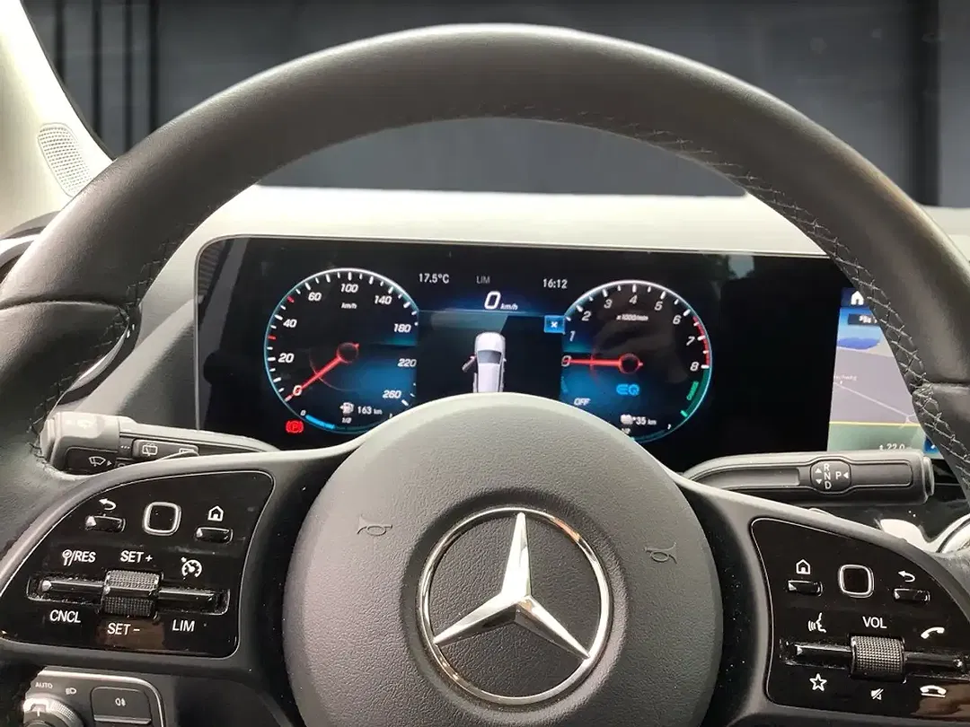 Mercedes-Benz GLA 250 AUT MBUX - Thumbnail 7
