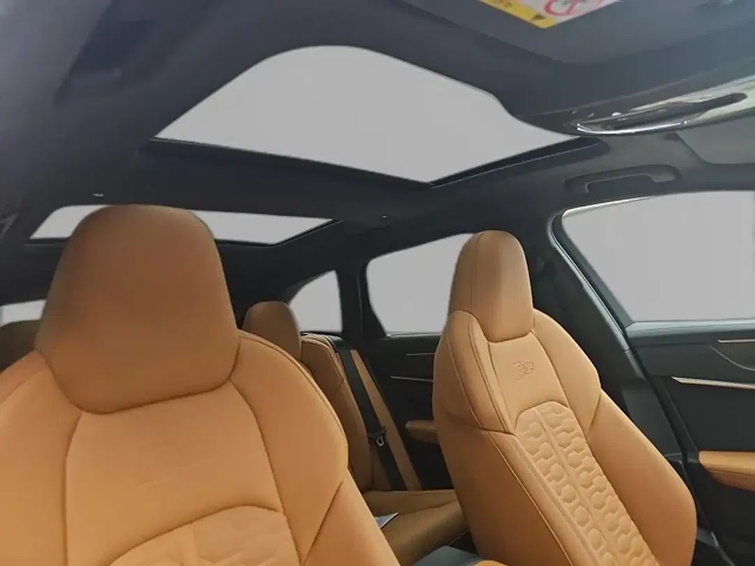 Audi RS6 4.0 TFSI quattro RS performance Avant - Thumbnail 13