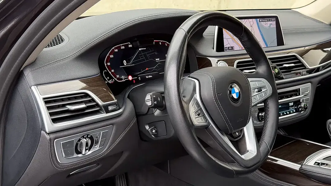 BMW 745 xDrive Design Excellence - Thumbnail 10