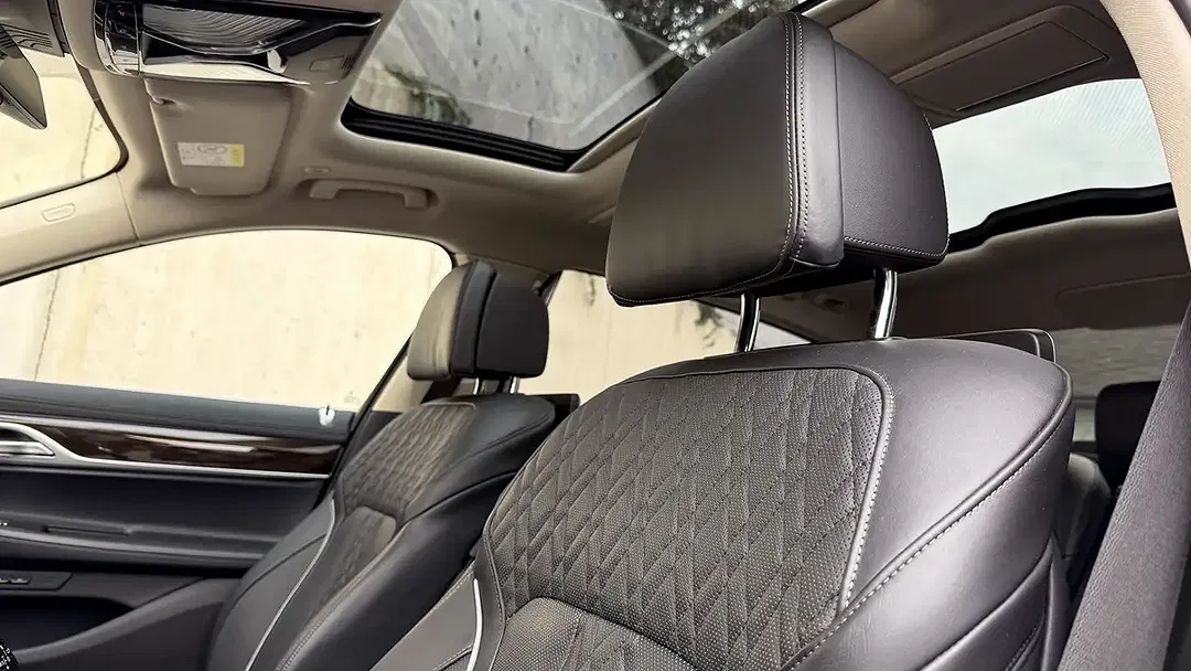BMW 745 xDrive Design Excellence - Thumbnail 15