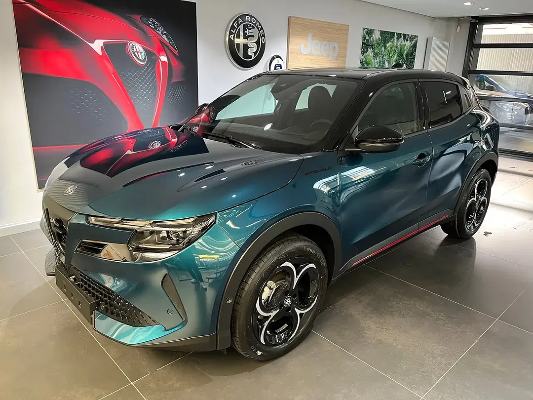 Alfa Romeo Junior 1.2 Ibrida MHEV Speciale - foto 2
