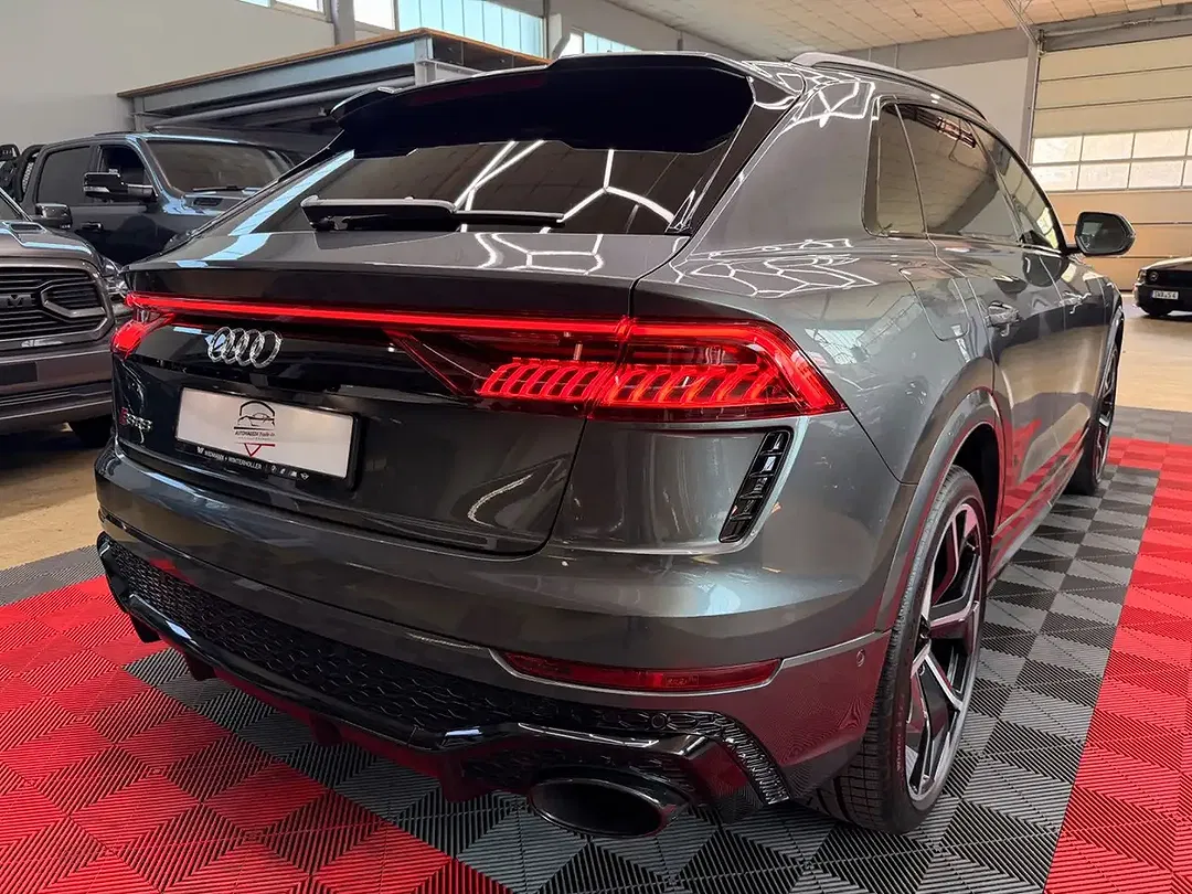 Audi RS Q8 4.0 TFSI quattro Matrix LED - Thumbnail 10