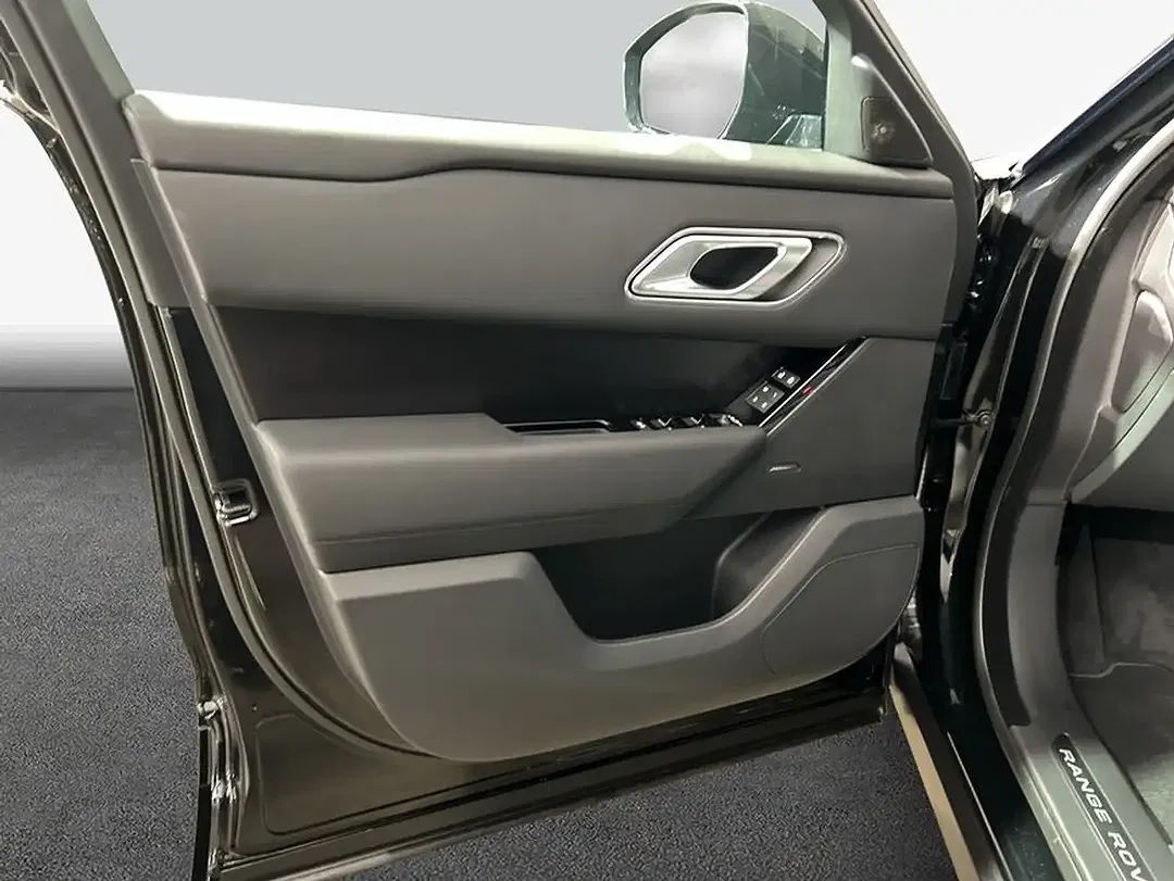 Land Rover Range Rover Velar D300 Dynamic SE - Thumbnail 13