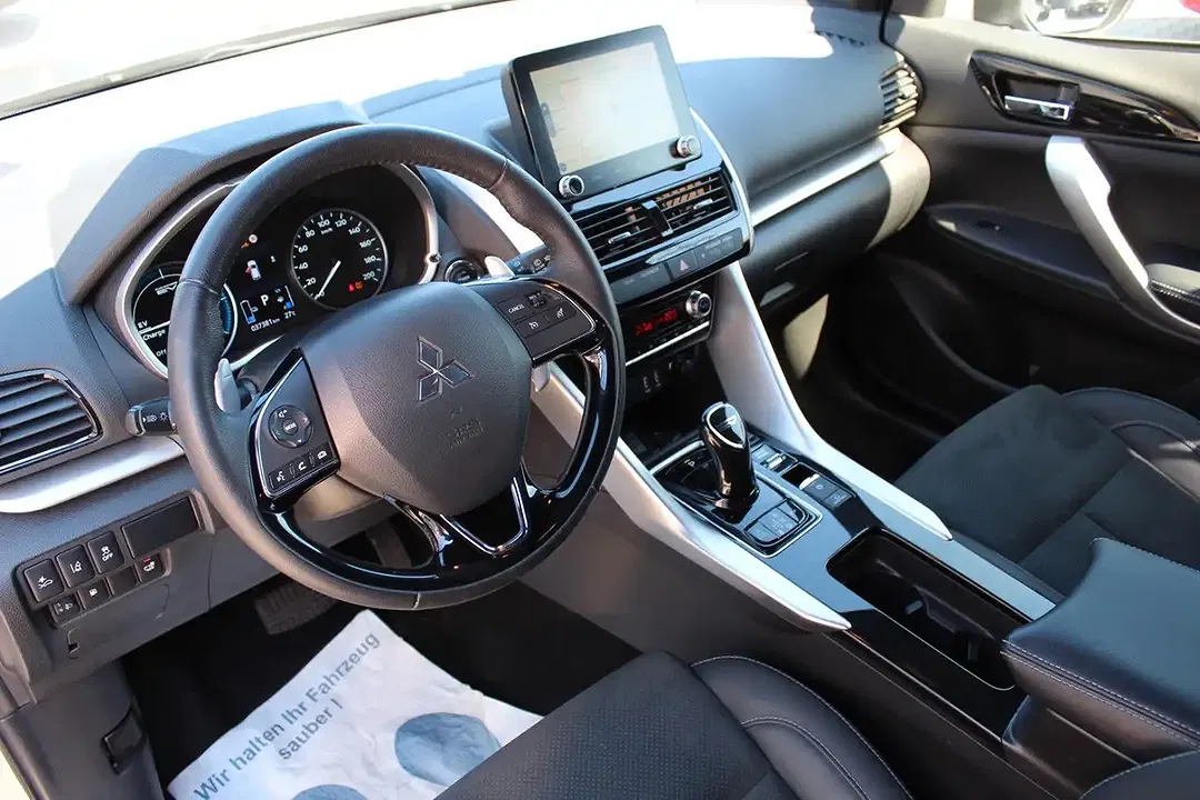 Mitsubishi Eclipse Cross 2.4 4WD Plus - Thumbnail 11
