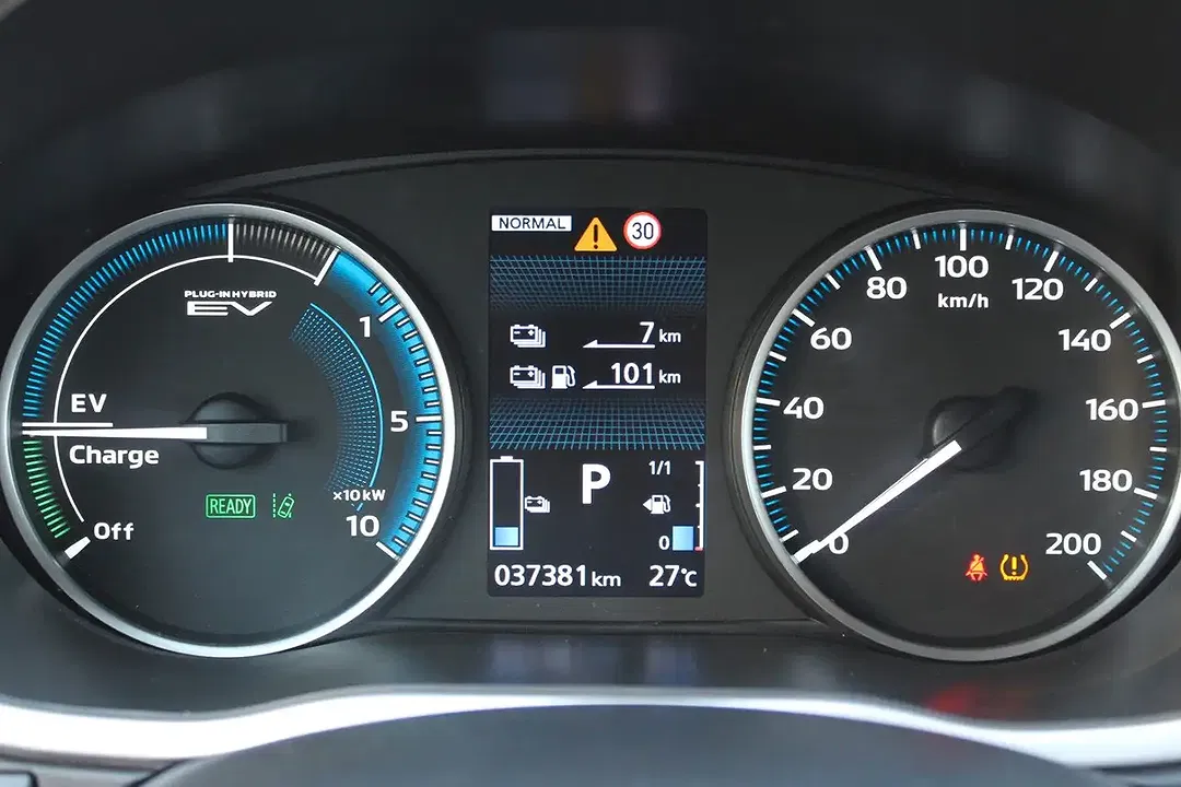 Mitsubishi Eclipse Cross 2.4 4WD Plus - foto 15