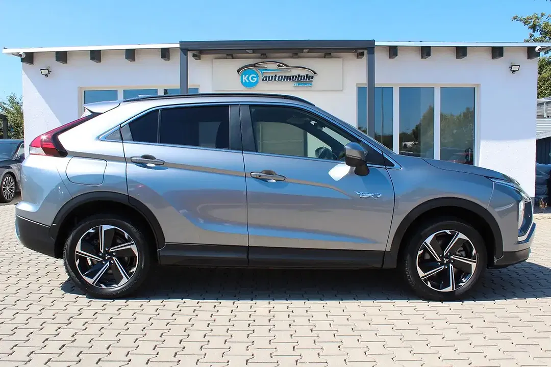 Mitsubishi Eclipse Cross 2.4 4WD Plus - Thumbnail 5