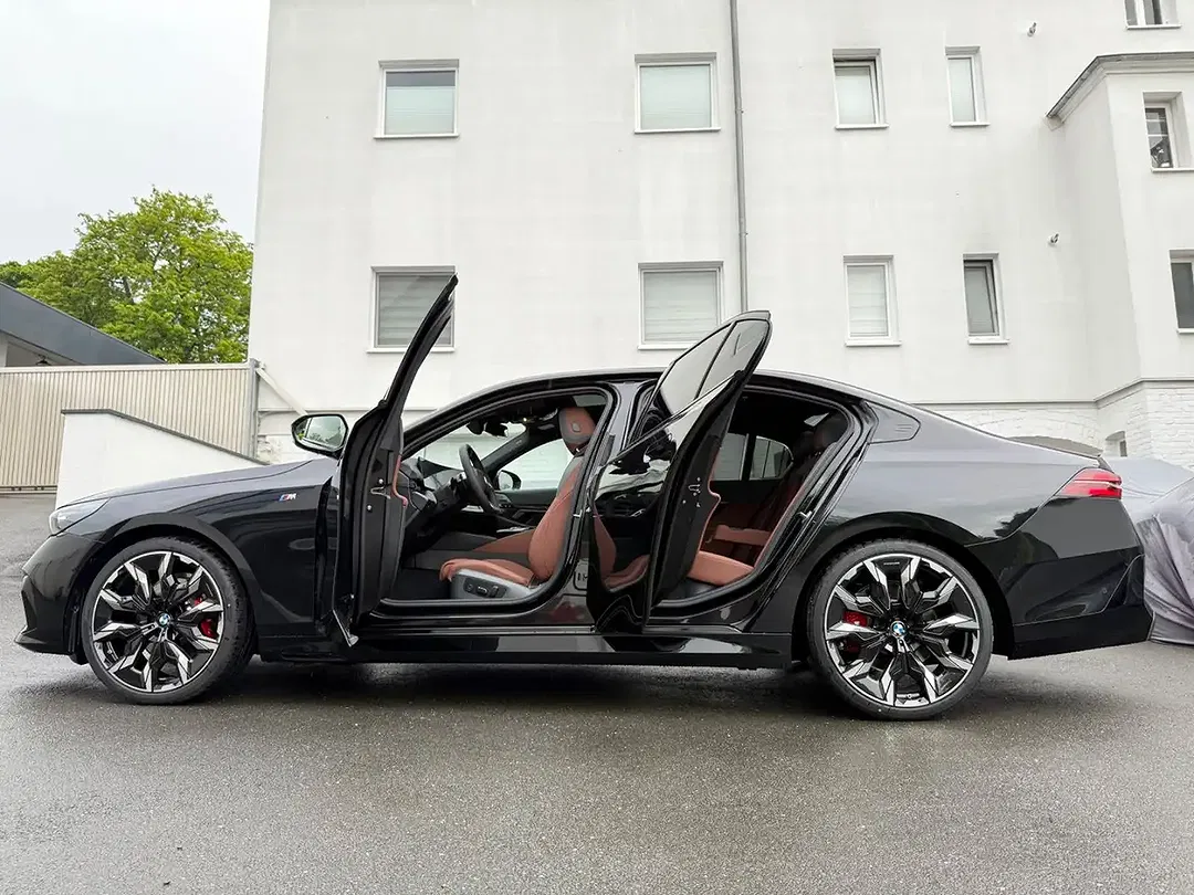BMW 520 xDrive M Sport Pro - Thumbnail 13