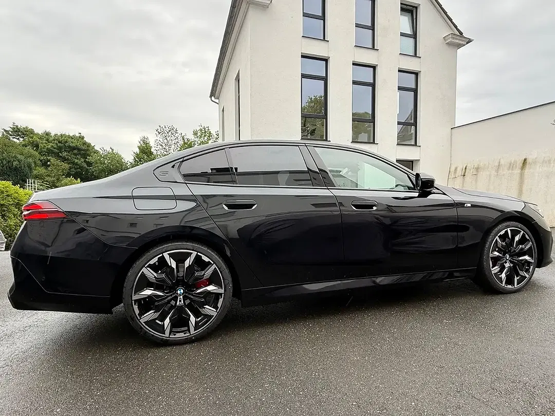 BMW 520 xDrive M Sport Pro - Thumbnail 7